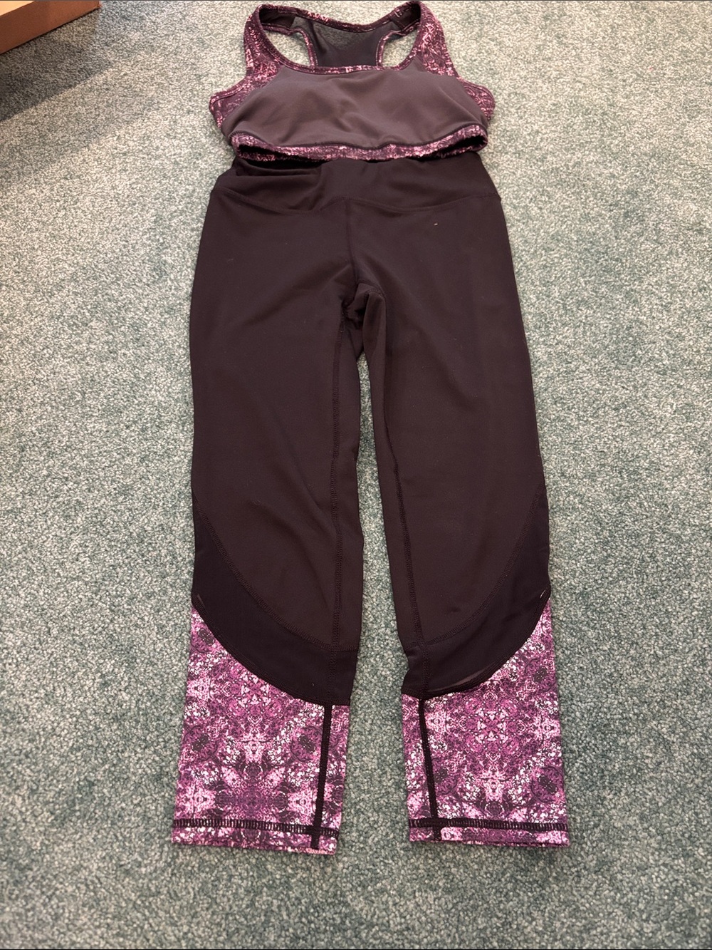 Gaiam Active Set Sports Bra Small Leggings XS Black Purple Print Mesh Back